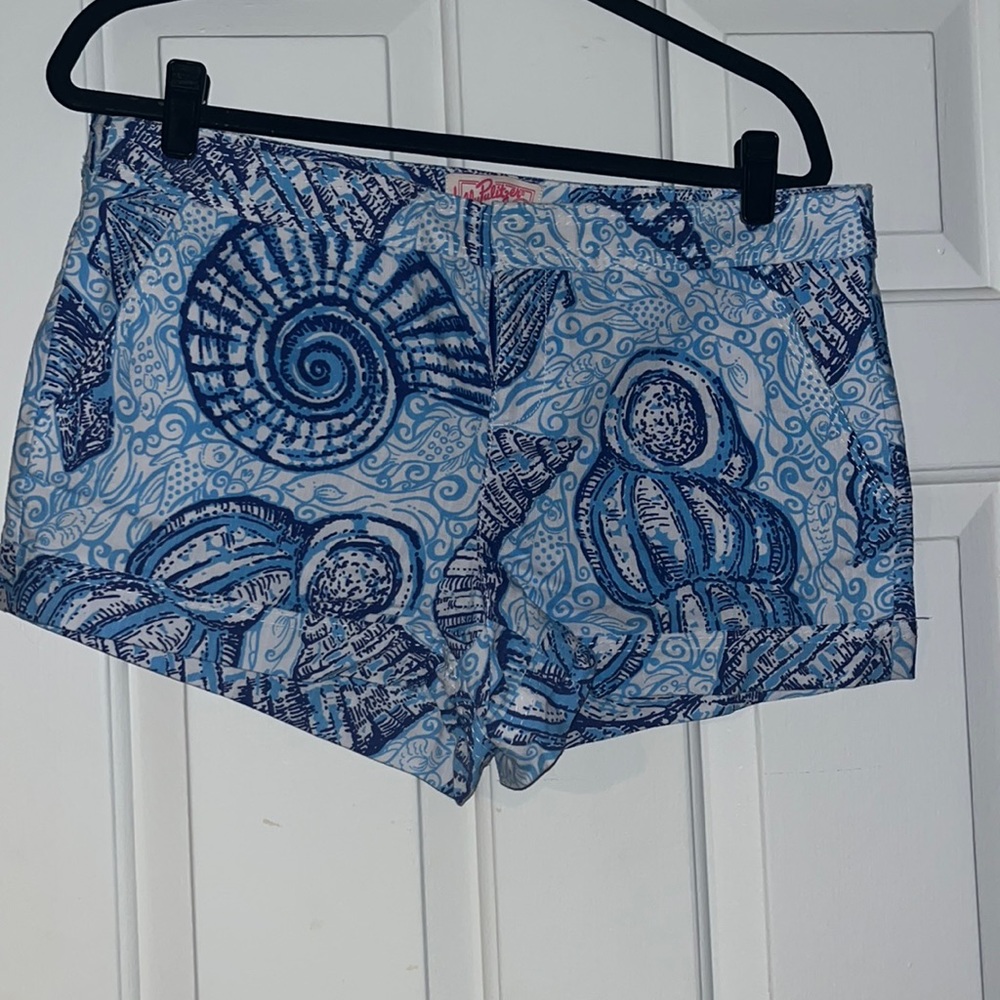 Stuffed shells Lilly Pulitzer Shorts